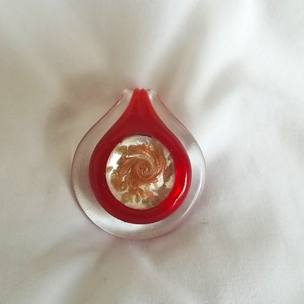 Teardrop glass pendant